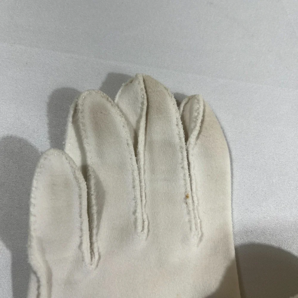 Vintage White Cotton Wrist Gloves Scalloped Edge Coquette Bridal Small 6.5